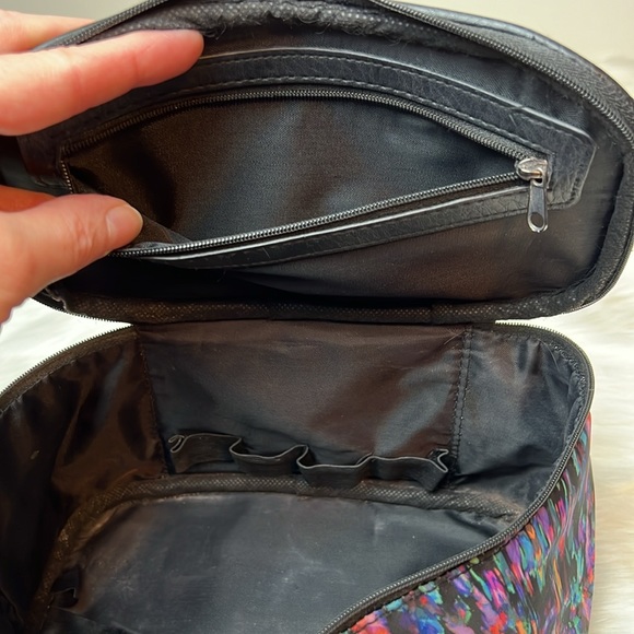 Nicole Miller New York Multi Color Train Case Cosmetic Case Beauty Bag Organizer - Picture 7 of 14